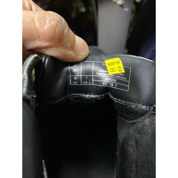 Doc Dr. Martens Averil Women’s Black Leather Heeled Ankle Boots Women's 7 - Picture 7 of 7